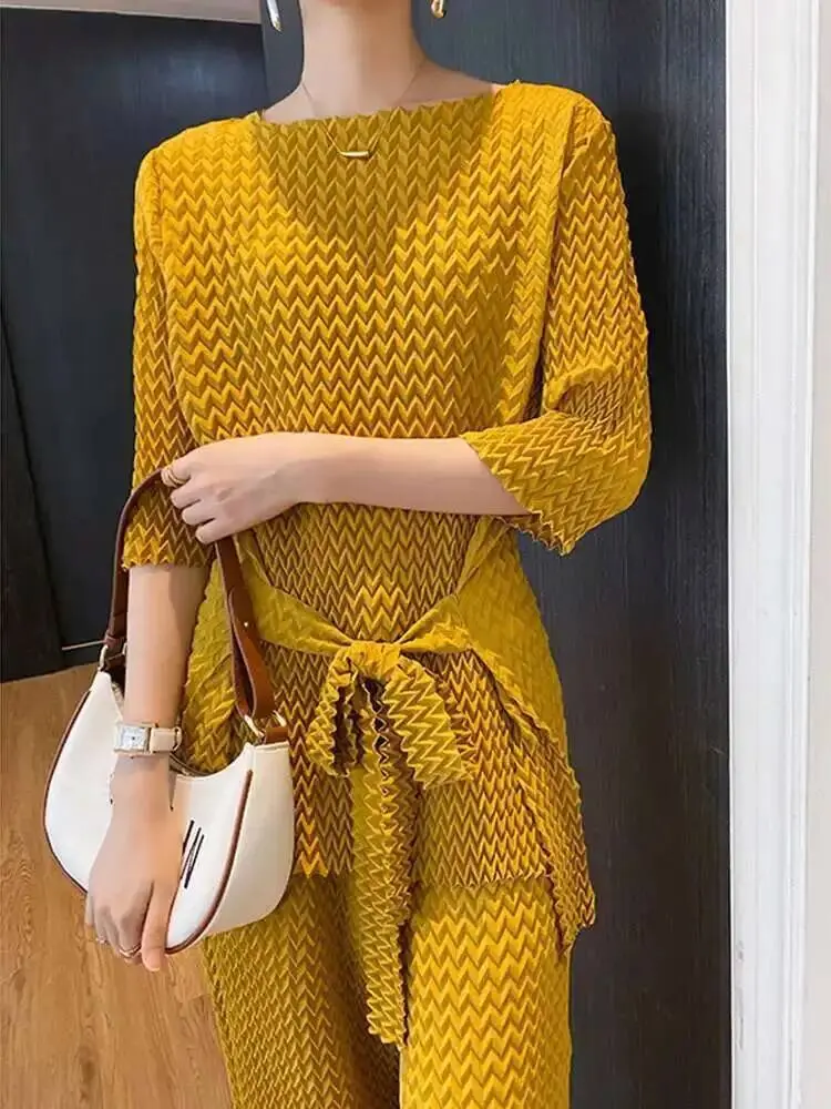 LANMREM 2 Pieces Pleated Sets For Women Round Neck Bandage Shirt With Loose Trouses Female Fashion Clothing Spring New 2DB2228