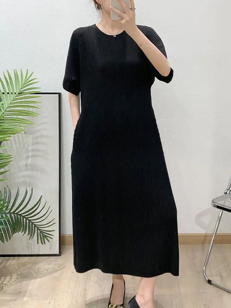 LANMREM Pleated Short Sleeved Women's Dress Loose Casual Round Collar Mid Length Dresses 2025 New Summer Fashion Famale Clothing