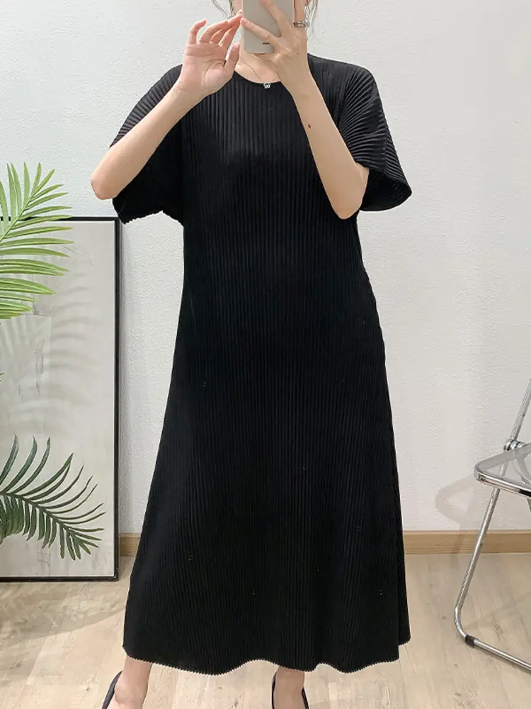 LANMREM Pleated Short Sleeved Women's Dress Loose Casual Round Collar Mid Length Dresses 2025 New Summer Fashion Famale Clothing