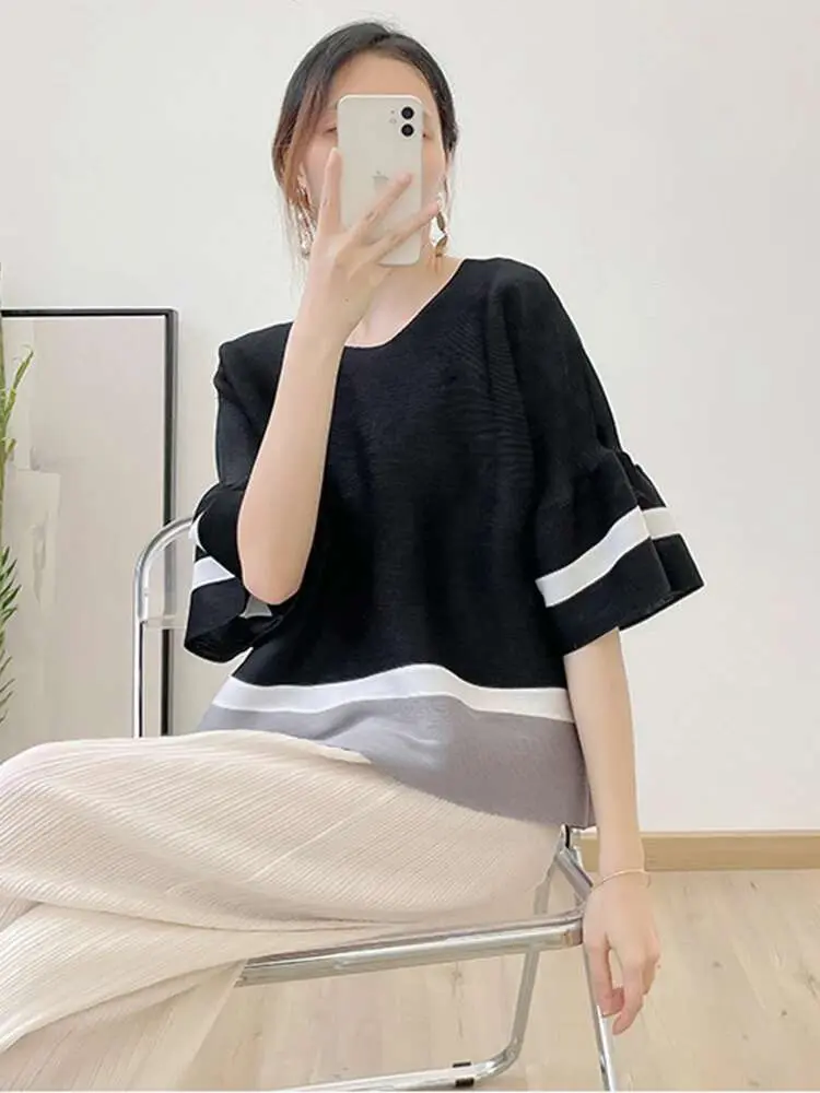 LANMREM Color Block Pleated T-shirt For Women 2024 Summer Round Neck Flare Sleeves Striped Shirt Ladies Casual Top 2R2885