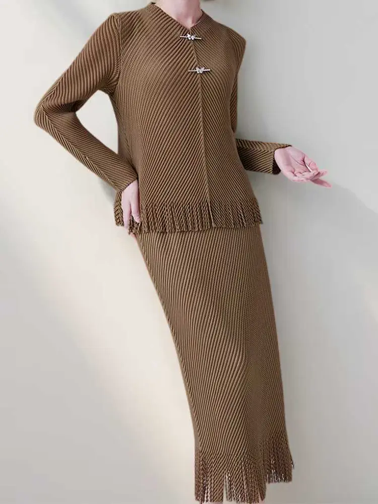 LANMREM Tassel Spliced Hem Design Pleated Women's Two Pieces Set Elastic Slim Long Sleeve T-shirt And Straight Skirt 2DB3421