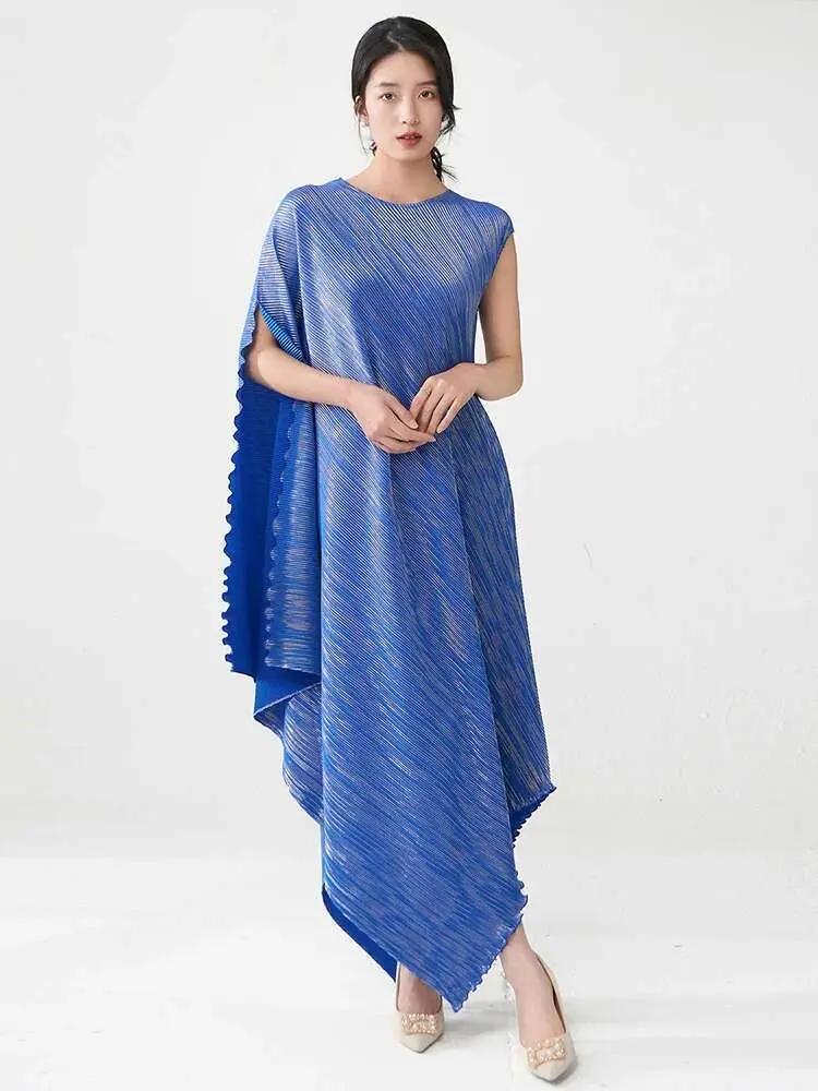 LANMREM Women's Pleated Dress Hot Gold Irregular O-Neck Temperament Elegant Long Dresses Female Fashion 2025 Summer New 2DE262