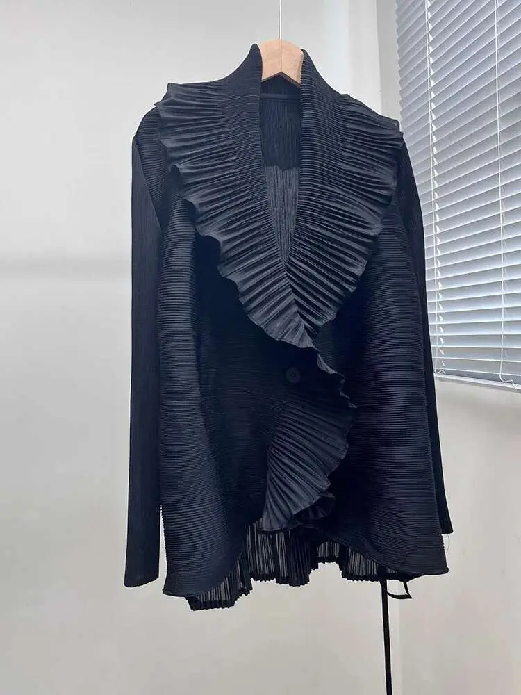 LANMREM Fashion Pleated Ruffles Shirt Women Long Sleeves Patchwork Design Single Button Tops 2024 Spring New Clothing 2AA4160