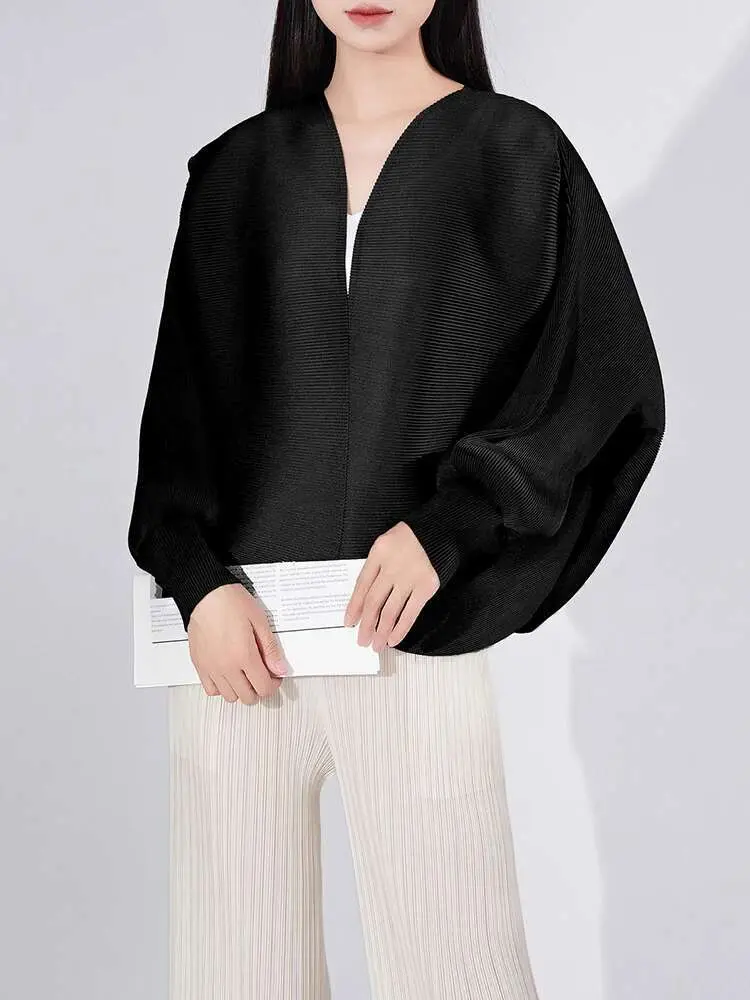 LANMREM Versatile Pleated Shawl Top Women's High-end Batwing Sleeves Solid Color Outerwear Loose Shirt 2024 Spring New 2DA2222