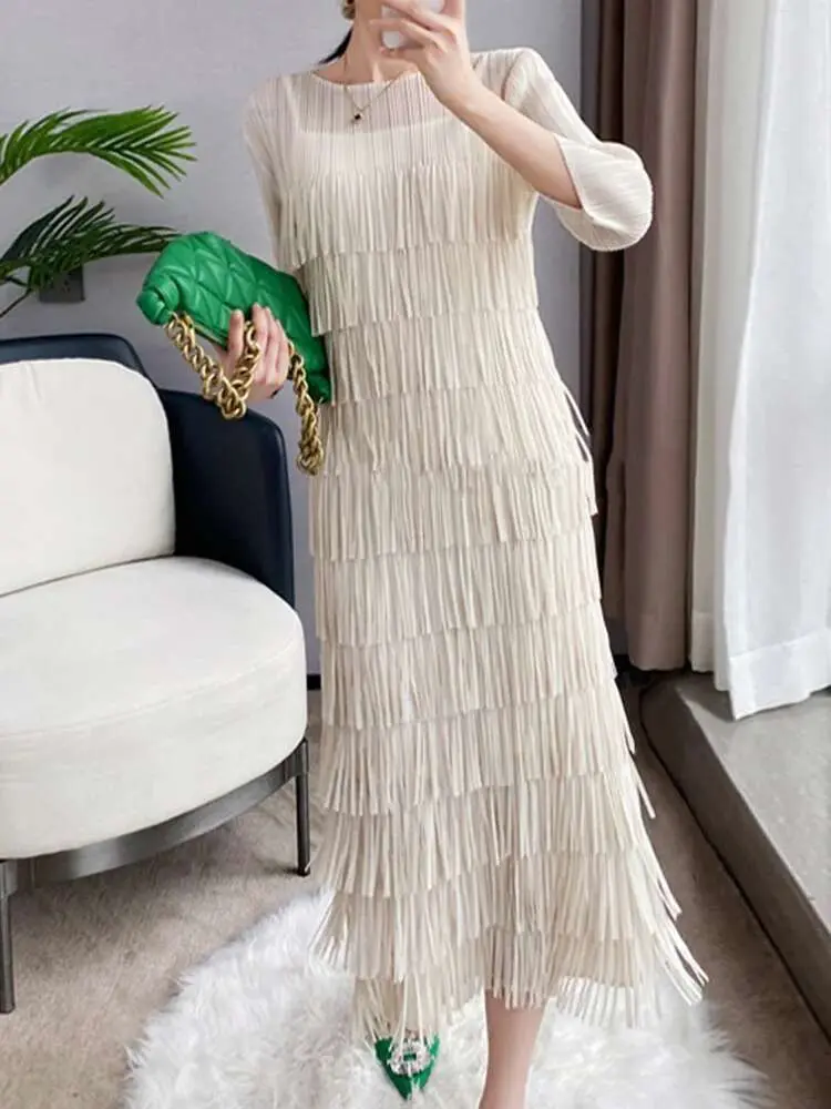 LANMREM Pleated Tassel Dress 2025 Spring New Solid Color Luxury Women Three Quarter Sleeve Slim Fit Wedding Party Clothes 2R9033