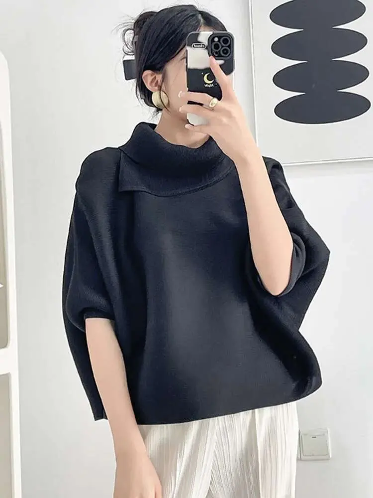 LANMREM Batwing Sleeves Pleated T-shirt For Women Lapel Solid Color Loose Big Size Female Casual Top 2025 Summer New 2DA6800