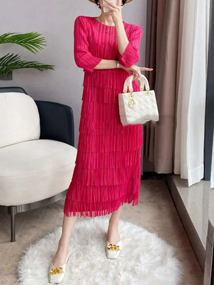 LANMREM Pleated Tassel Dress 2025 Spring New Solid Color Luxury Women Three Quarter Sleeve Slim Fit Wedding Party Clothes 2R9033