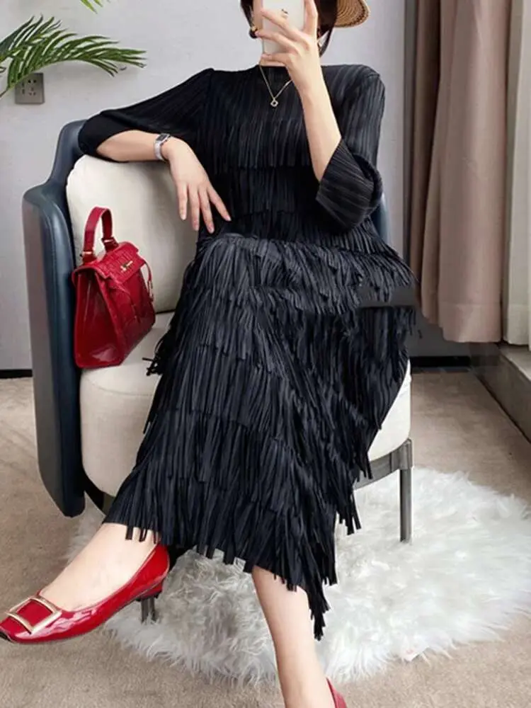 LANMREM Pleated Tassel Dress 2025 Spring New Solid Color Luxury Women Three Quarter Sleeve Slim Fit Wedding Party Clothes 2R9033