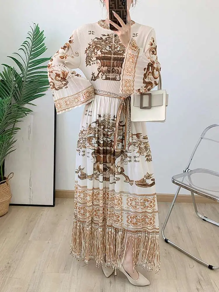 LANMREM Fashion Printing Long Dress With Flare Sleeves Tassel Pleated Vintage Dresses Female Party Clothing 2025 New 2DB2424