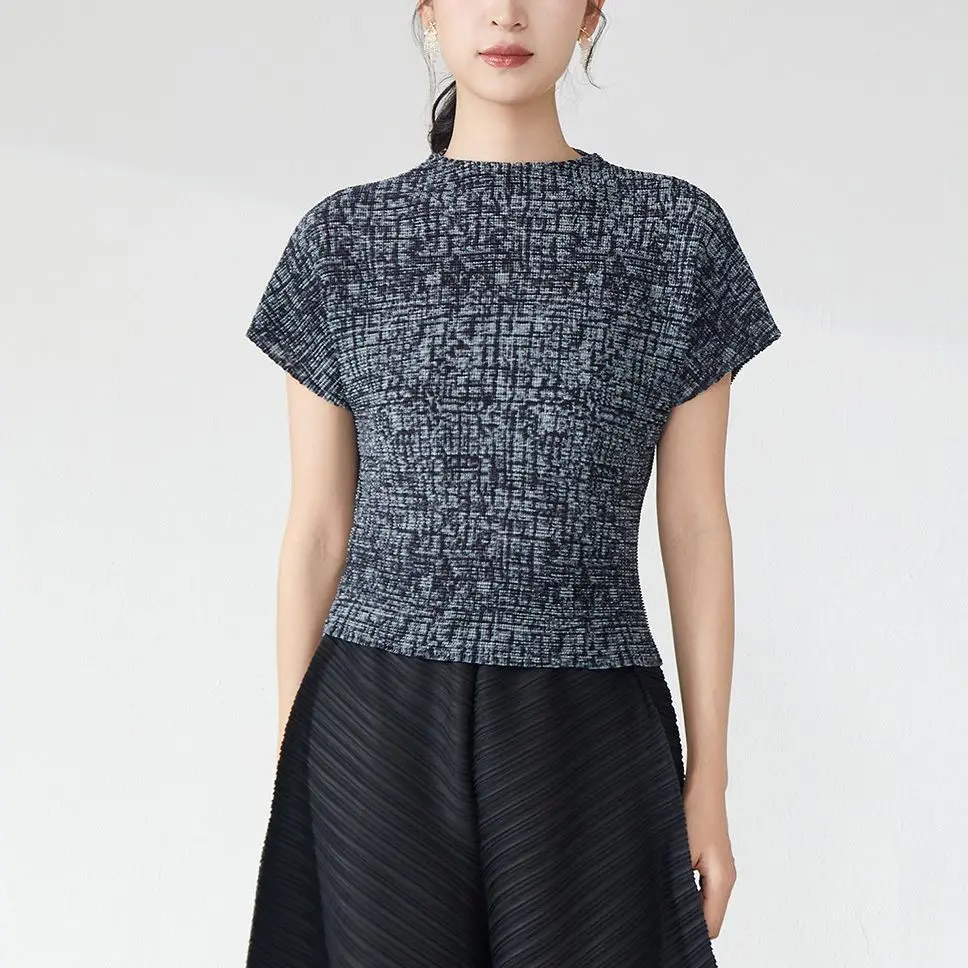 LANMREM Chic Printting Top Women's Elastic Slim Pleated Design Short Sleeve T-shirts 2025 New Stand Collar Pullover Tee 2DB3274