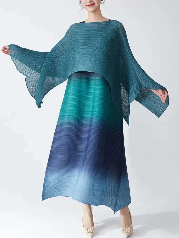 LANMREM Gradient Sleeveless Dress Women Pullover Round Neck Pleated Loose Style Female Elegant Clothing 2025 Spring New 2DC1023