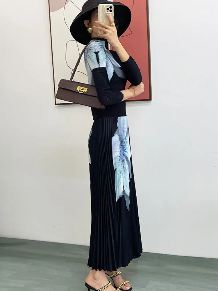 LANMREM Elegant Fashion Printed Pleated 2 Pieces Set For Women Turtleneck Slim Tops With High Waist Mid Length Skirts 2Q1248