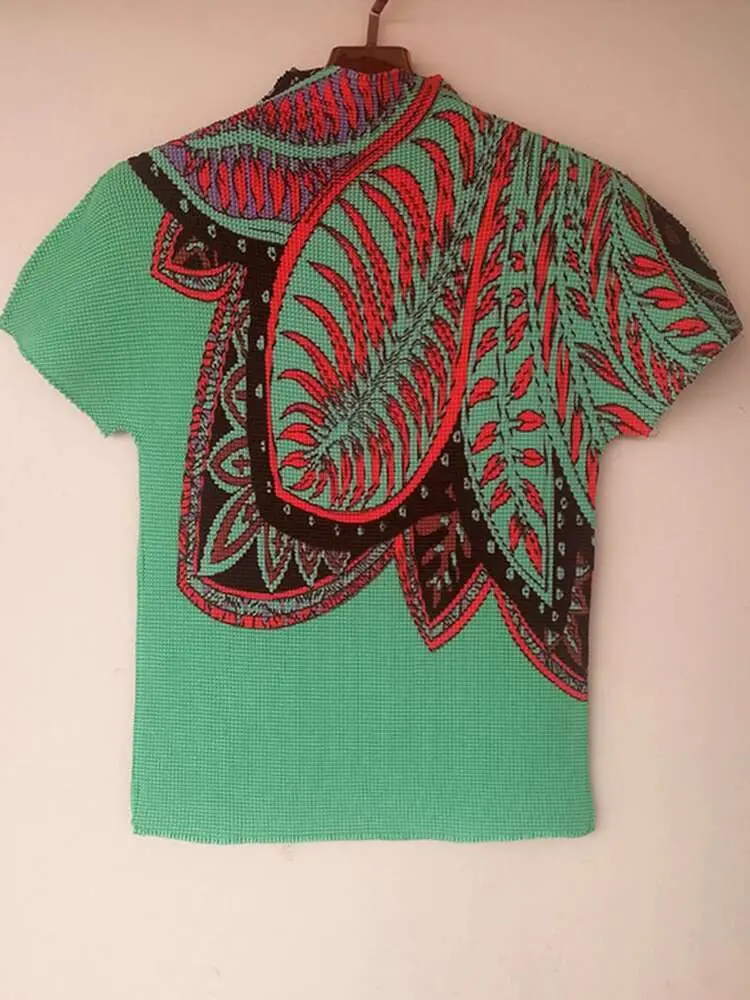 LANMREM Printing Pleated T-shirt For Women Turtleneck Short Sleeves Slim Lightweight Shirts Female Chic Top 2024 New 2DB1116