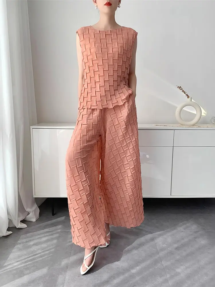 LANMREM Handmade Pleated Set Women's Summer New Sleeveless Top + Wide Leg Flared Pants Loose Casual Niche Two-piece Sets 2DB3081