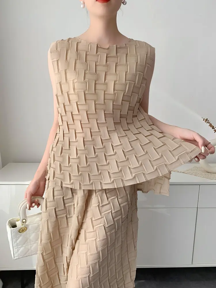 LANMREM Handmade Pleated Set Women's Summer New Sleeveless Top + Wide Leg Flared Pants Loose Casual Niche Two-piece Sets 2DB3081