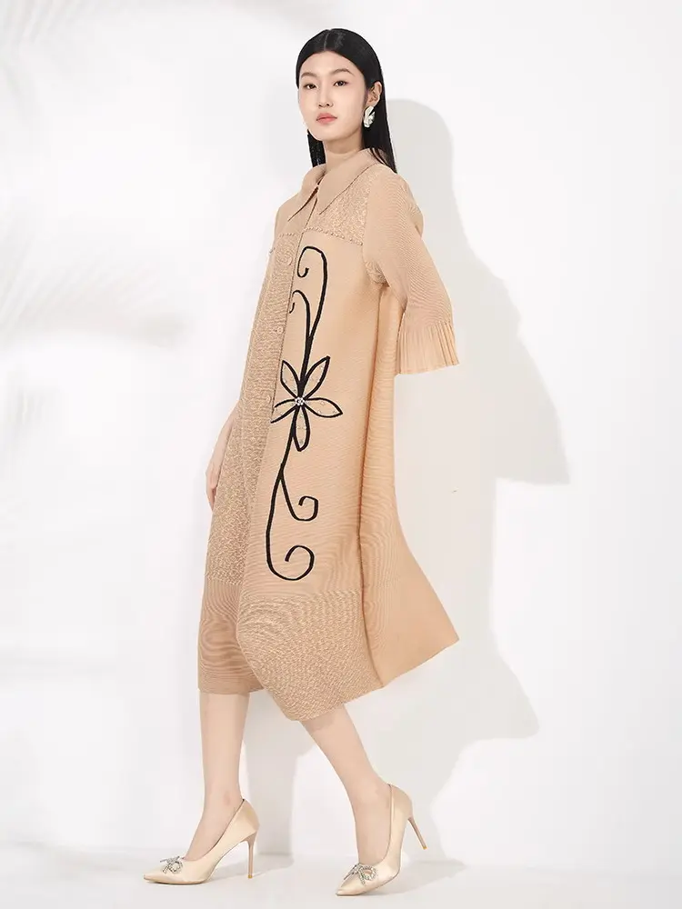 LANMREM Loose Causal Lapel Single Breated Pleated Dress For Women 2025 New Chic Fashion Cardigan Knee Length Dresses 2DB2919