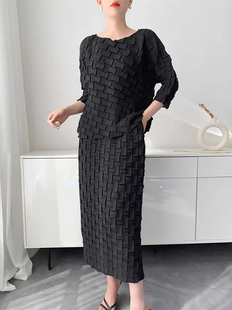 LANMREM Handmade Pleated Set Women's 2025 Summer New Top + Elastic Waist Half Skirt Casual Temperament Two Pieces Sets 2DB3077