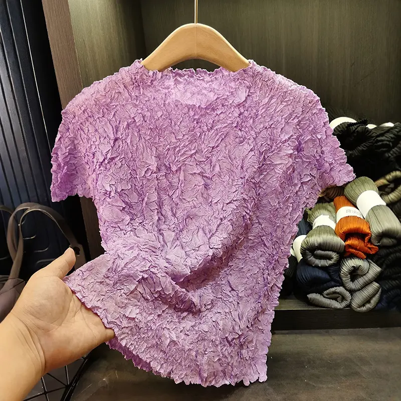 LANMREM High-End Design Embossed Pleated Women's T-shirt Summer 2025 New Casual Versatile Short Sleeve Ealstic Slim Top 2DB3566