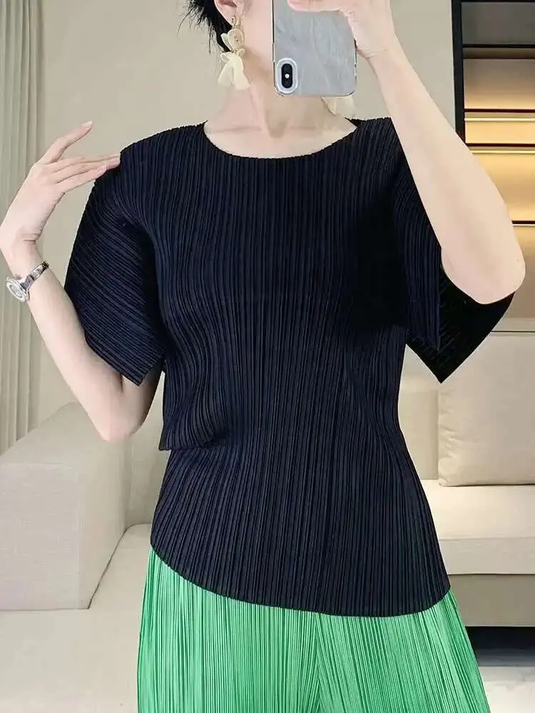 LANMREM 2025 Summer Pleated Top Women's Casual Solid Color Simple Fashion Round Neck Short Sleeve Split Fold T-shirt 2DB2634
