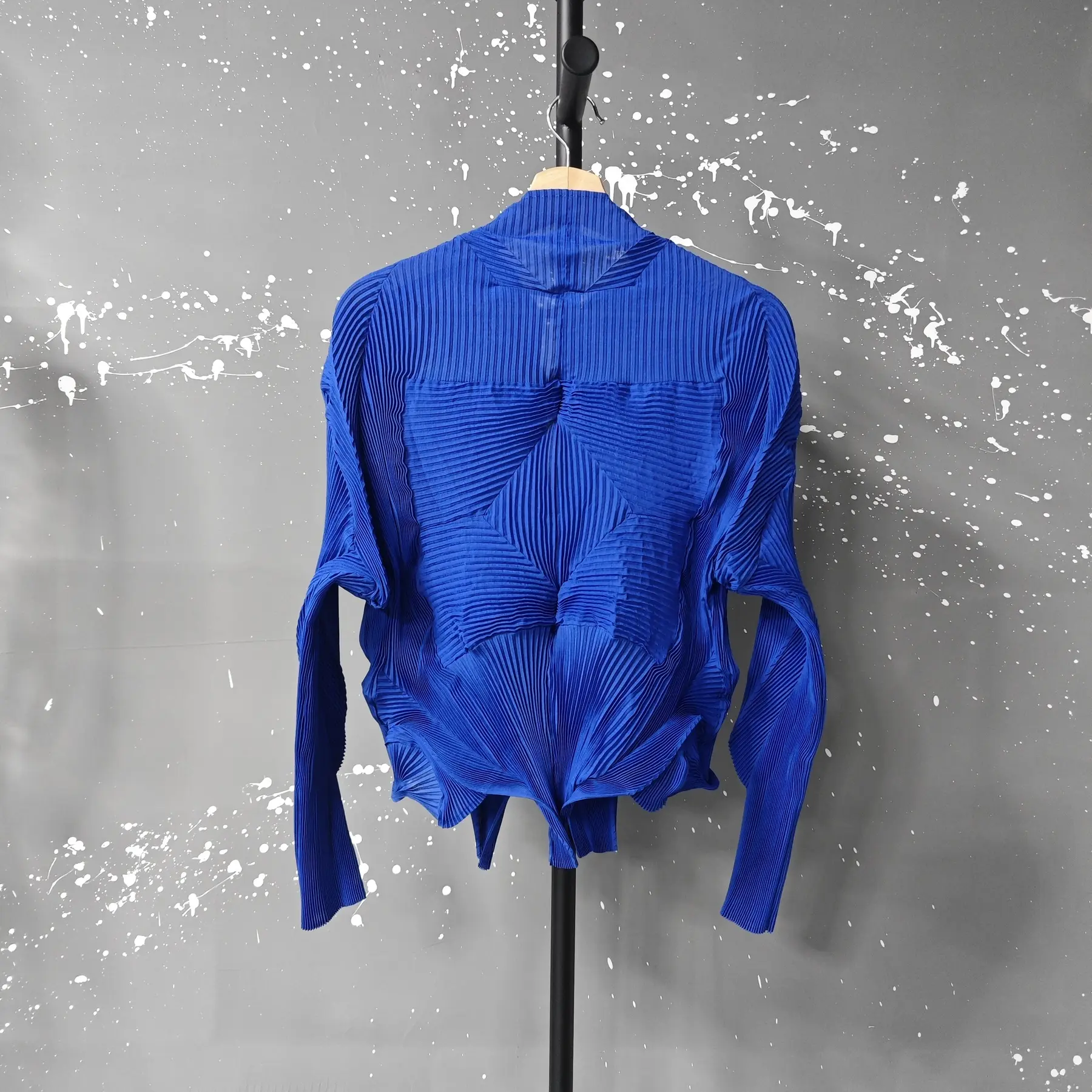 LANMREM Fold Shirts For Women Ruffles Long Sleeves Solid Color Pleated Irrgular Shirt Female Fashion Top  Autumn 2DA1732
