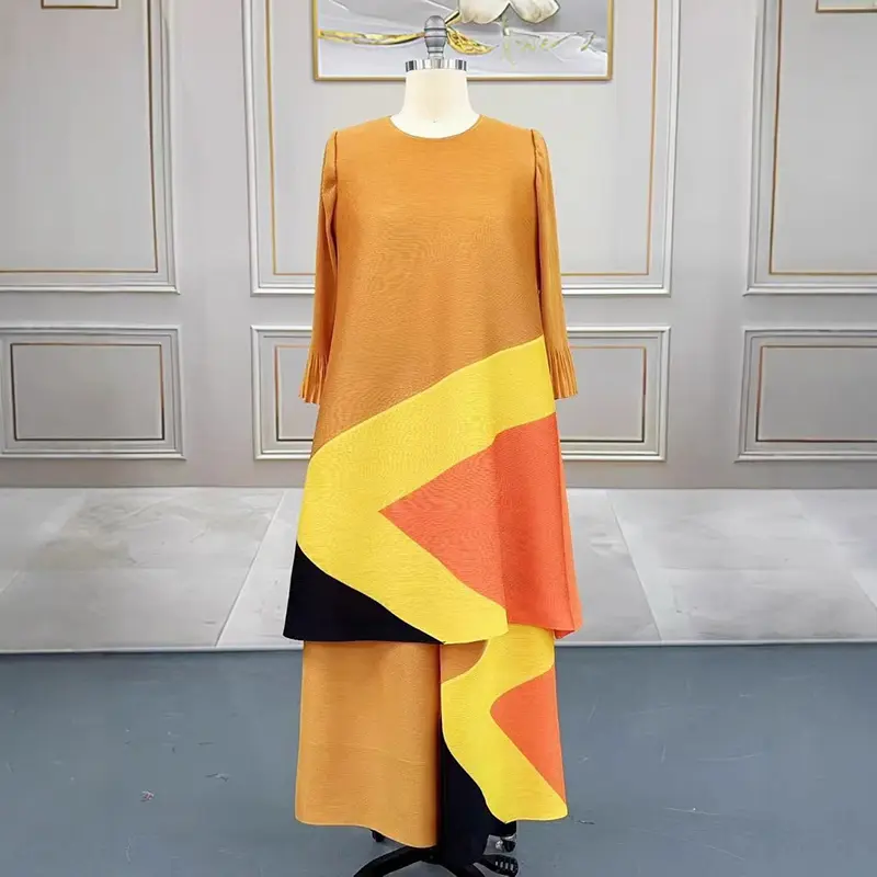 LANMREM Chic New Pleated Women's Two Pieces Set Color-Block Spli Design O-neck T-shirt And Loose Casual Wide Leg Pants 2DB3645