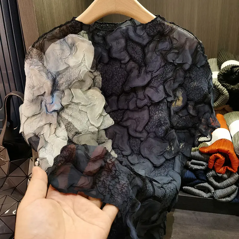 LANMREM High-End Bark Texture Wrinkle Print Pleated Women's T-Shirt Summer Chic New Casual Elastic Loose Short Sleeve Top DB3830