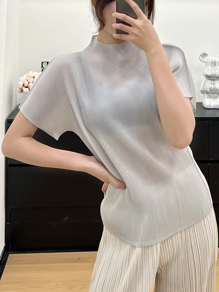 LANMREM Pleated Women's T-shirt 2025 New Fashion Simple Elastic Loose Stand Collar Short Sleeve Pullover Top Chic Tee 2DB3606