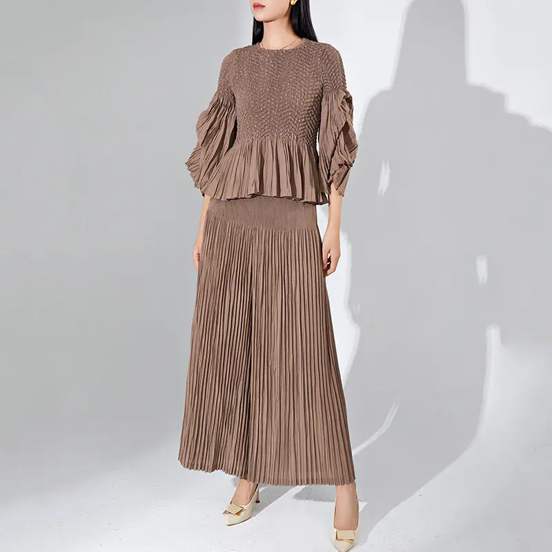 LANMREM Women Casual Pleated 2 Pieces Set Round Neck Long Sleeves Tops High Waist Wide Leg Pants Solid Color Sets 2AA3332