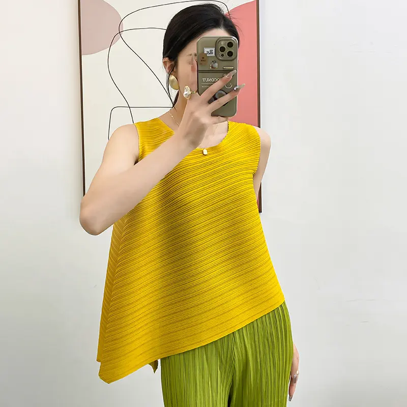 LANMREM Chic Pleated Round Collar Women's Tank Top Summer Fashion Irregular Pleated Sleeveless T-shirt Elastic Loose Tee 2DB4045