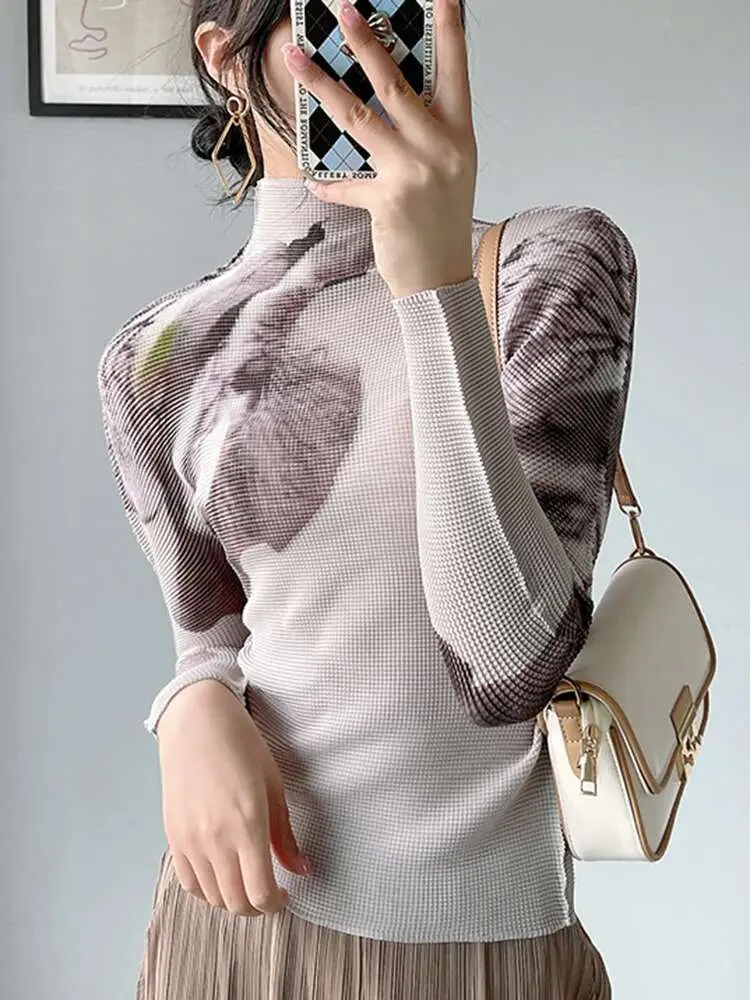 LANMREM Pleated Printing Contrast Color Pullover T-shirt For Women Turtleneck Long Sleeve Tops 2025 Spring New 2L2114