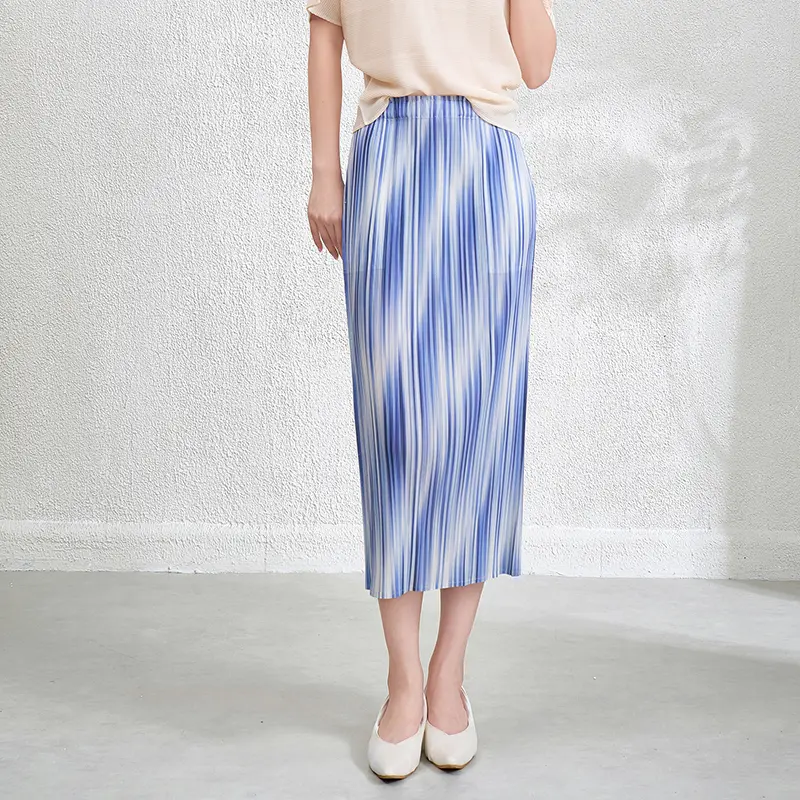 LANMREM Pleated Printting Straight Women's Skirt Summer Niche Elastic Slim Side Vent Design Skirts 2025 Chic New Bottoms 2DB3863