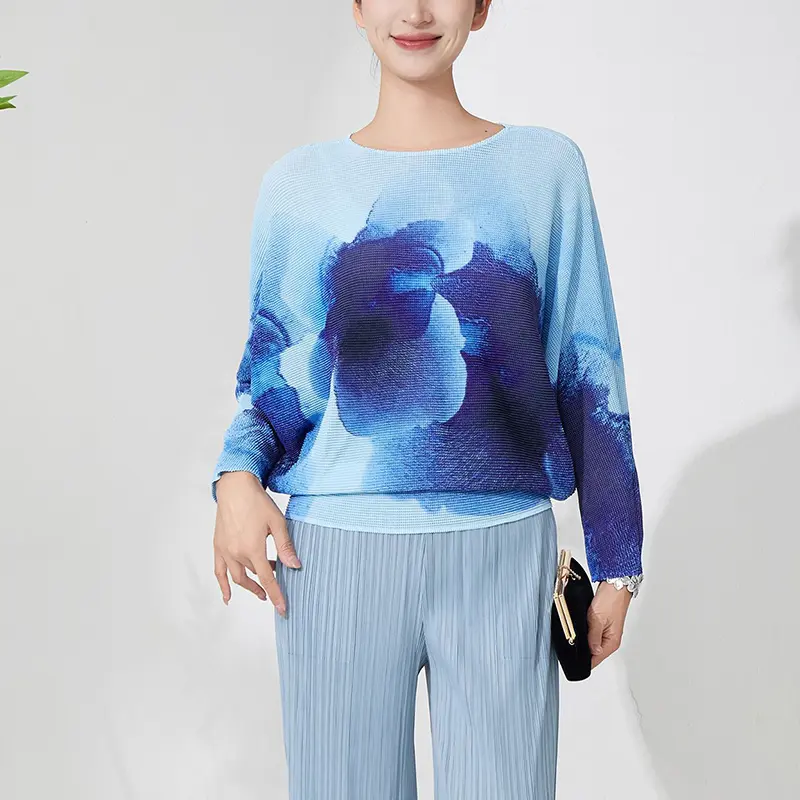LANMREM Blue Batwing Sleeve Pleated Women's T-Shirt Loose High-End Round Collar Elastic Casual Printting Pullover Tops 2DB3707