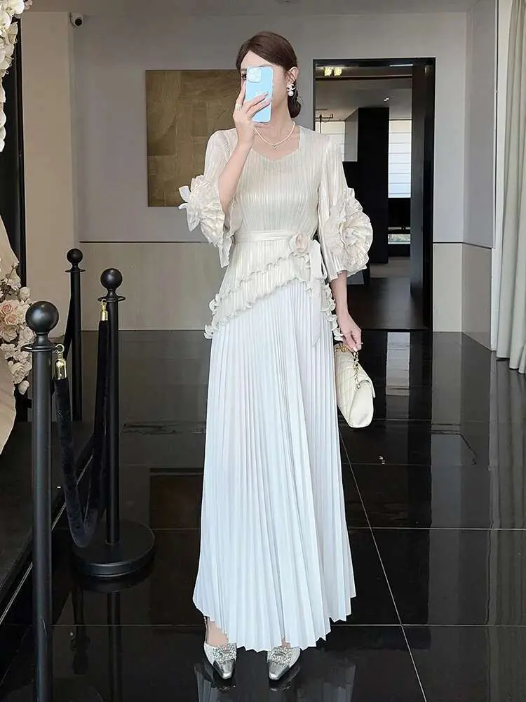 LANMREM Temperament Pleated Sets Spring 2025 New Women's Hot Gold Irregular Tops High Waist Long Half Skirt Two-piece Set 2DE298