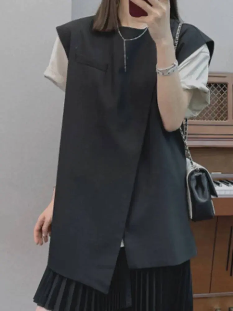 LANMREM Korean Vest Coat For Women Round Neck Sleeveless Designer Tide Irregular Solid Coats Female Clothing 2025 New 2YA3562