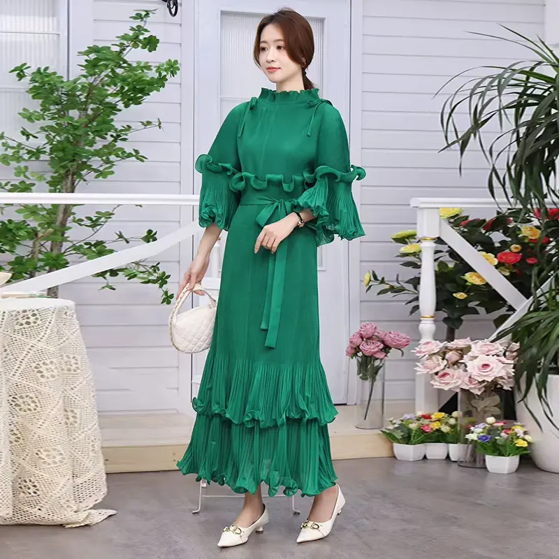 LANMREM Niche Ruffled Design Pleated Women's Dress 2025 New Temperament Patchwork Flare Sleeve Bandage Waist Dresses 2DB3777
