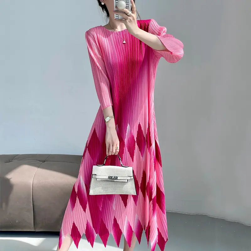 LANMREM Chic New Colorblock Spliced Gradient Print O-neck Pleated Women's Dress Elegant Elastic Slim Mid-Length Dresses 2DB3632