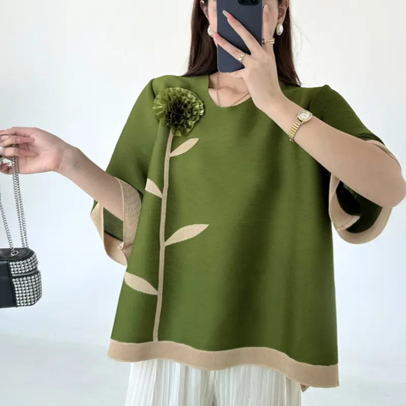 LANMREM 2025 New Summer Three-dimensional Decoration O-neck Pleated T-shirt Loose Casual Short Sleeve Women's Tee Tops 2DB3076