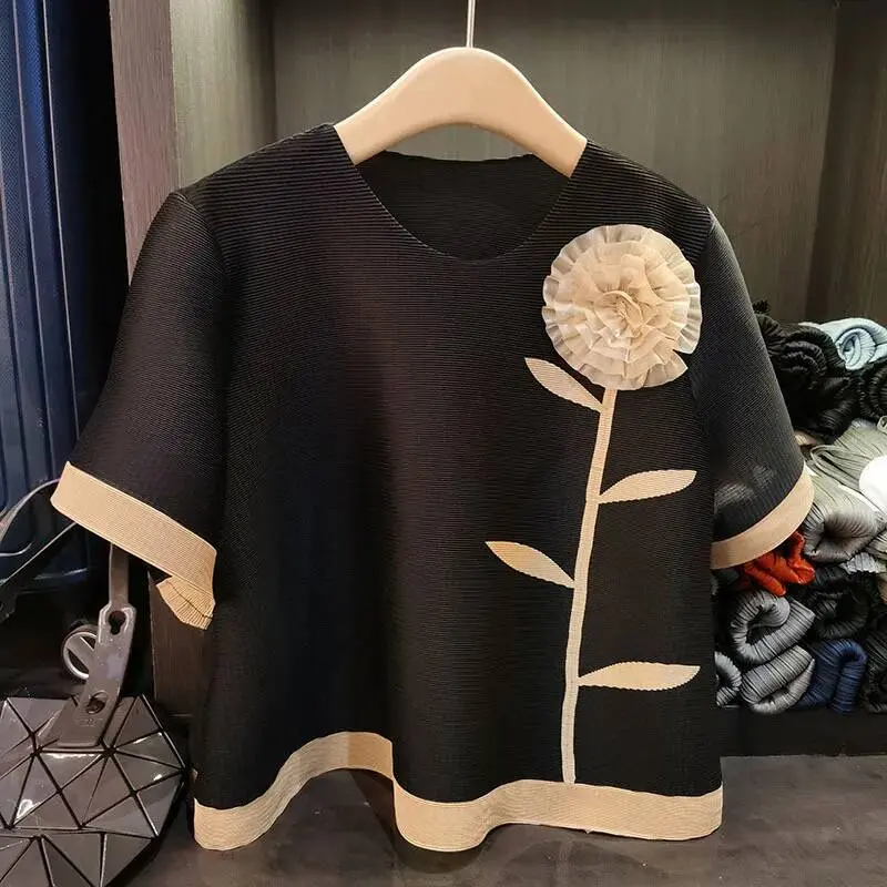 LANMREM 2025 New Summer Three-dimensional Decoration O-neck Pleated T-shirt Loose Casual Short Sleeve Women's Tee Tops 2DB3076