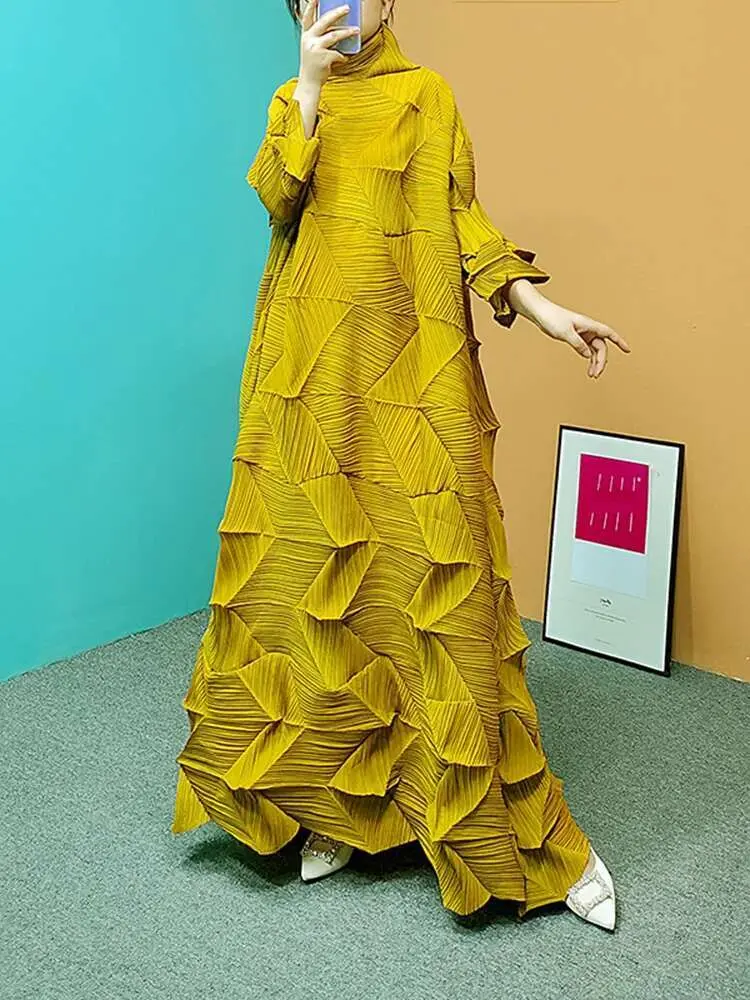 LANMREM Pleated Maxi Dress For Women Turtleneck Solid Color Loose Style Female Fashion Clothing 2025 Spring Summer New 2DA3596