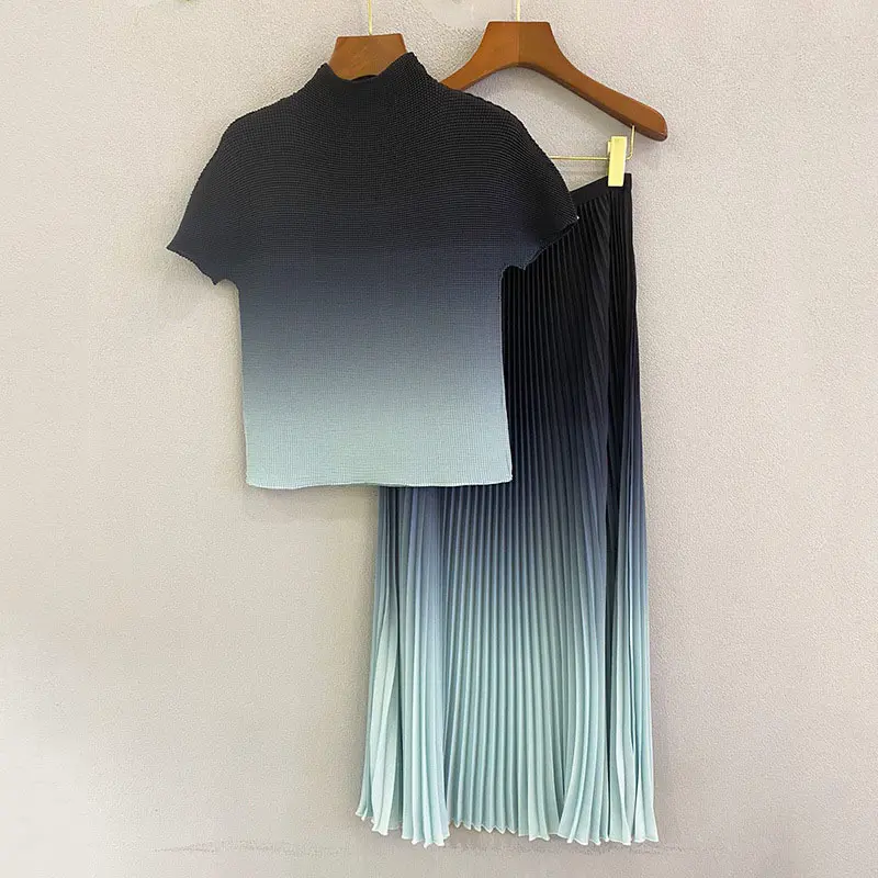 LANMREM Women's Pleated Casual Suit Feminine Show Thin T-shirt Skirt Two-piece Fit Fashion Tide Summer 2025 New Arrival  2K2224