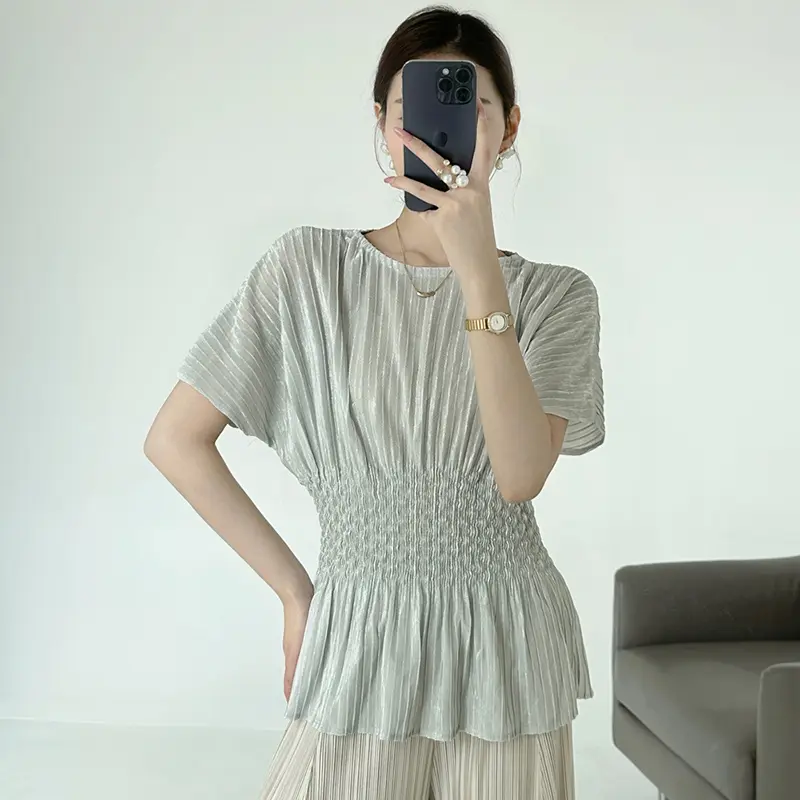 LANMREM Elastic Slim Waist Design Pleated Women's T-shirt 2025 Summer New Round Collar Chic High-End Short Sleeve Top 2DB3841