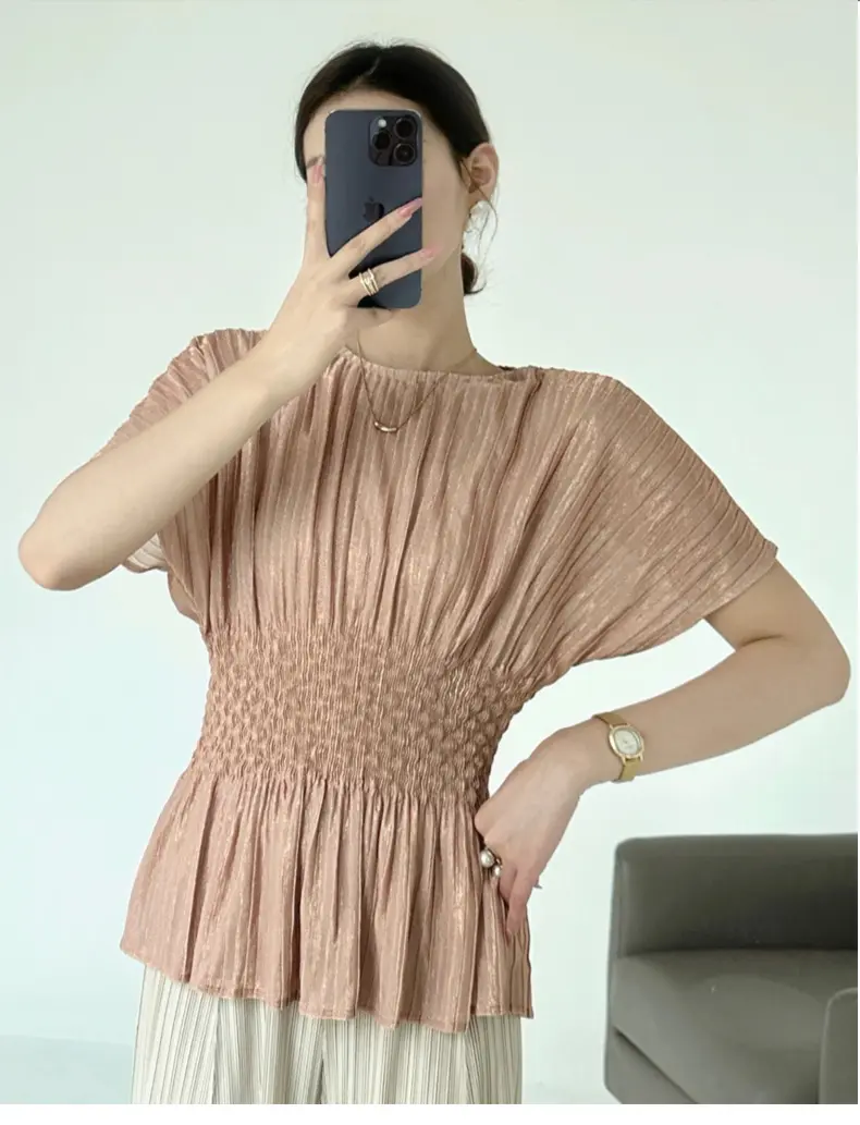 LANMREM Elastic Slim Waist Design Pleated Women's T-shirt 2025 Summer New Round Collar Chic High-End Short Sleeve Top 2DB3841