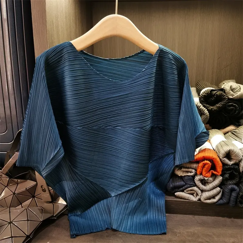 LANMREM High-End Niche Irregular Pleated Round Neck T-Shirt Women's Top Loose Casual Batwing Sleeve Pullover Summer Tee 2DB4061