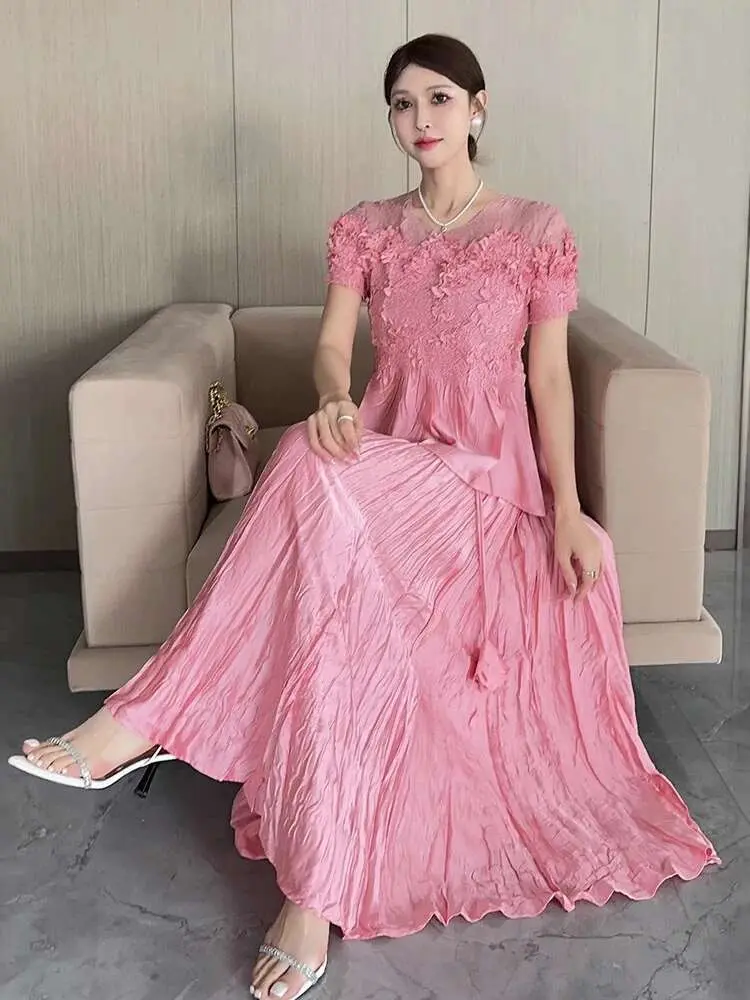 LANMREM Chic Embossed Splicing Set Women's Sweet Three Dimensional Flower Summer 2025 New Top Half Skirt Two Piece Set 2DB2511
