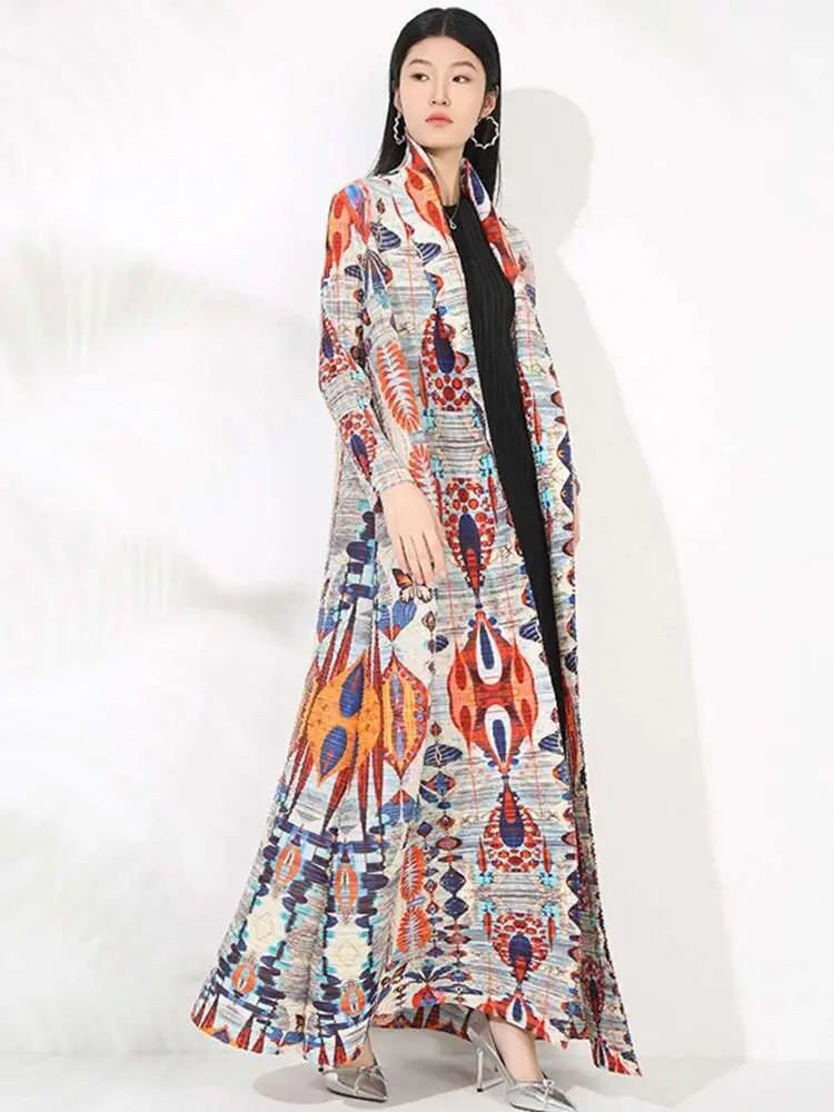 LANMREM Niche Trend Printed Windbreaker Women's 2025 New Loose Oversized Long Sleeved Pleated Trench Cardigan Long Coat 2DB2481