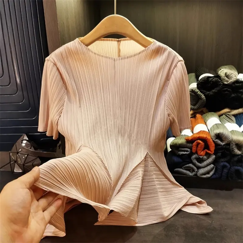 LANMREM Pleated Summer New Round Neck Short Sleeve Women's Top Elegant High-end Chic Irregular Pullover Elastic T-shirt 2DB4029