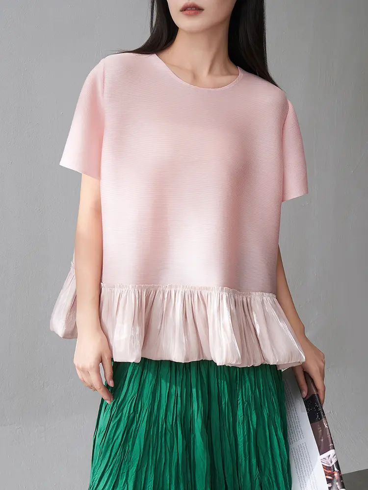 LANMREM Ruffles Hem Pleated T-shirt For Women 2025 Summer New Round Neck Short Sleeves Loose Shirt Female Casual Top 2DM1024