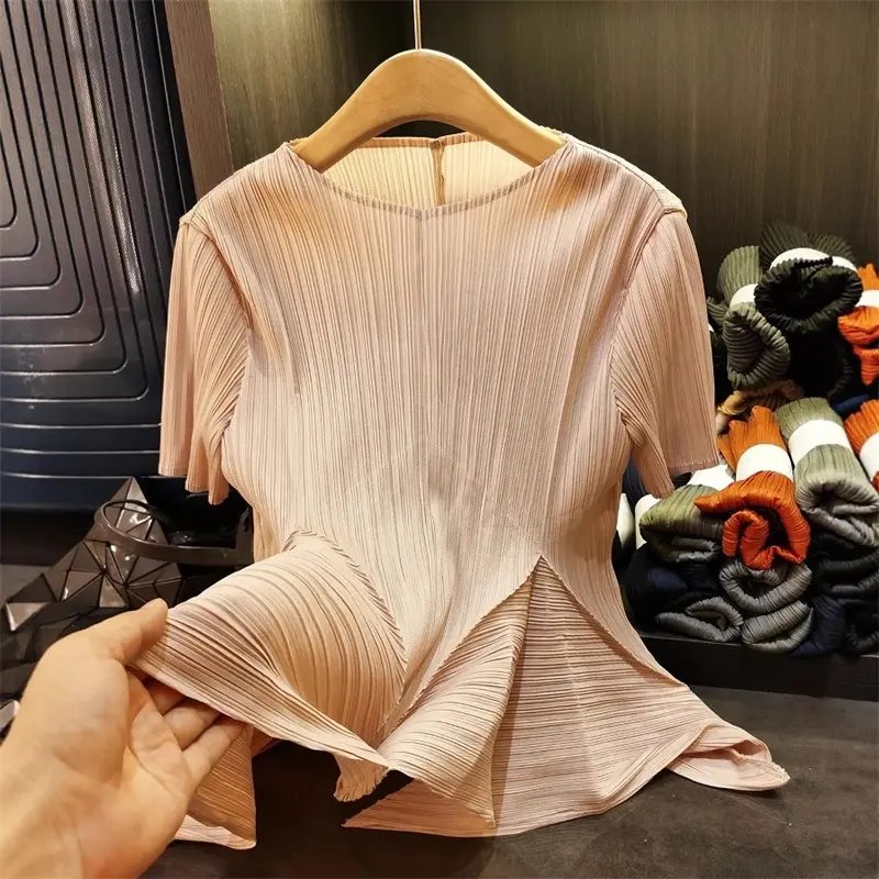 LANMREM Pleated Summer New Round Neck Short Sleeve Women's Top Elegant High-end Chic Irregular Pullover Elastic T-shirt 2DB4029