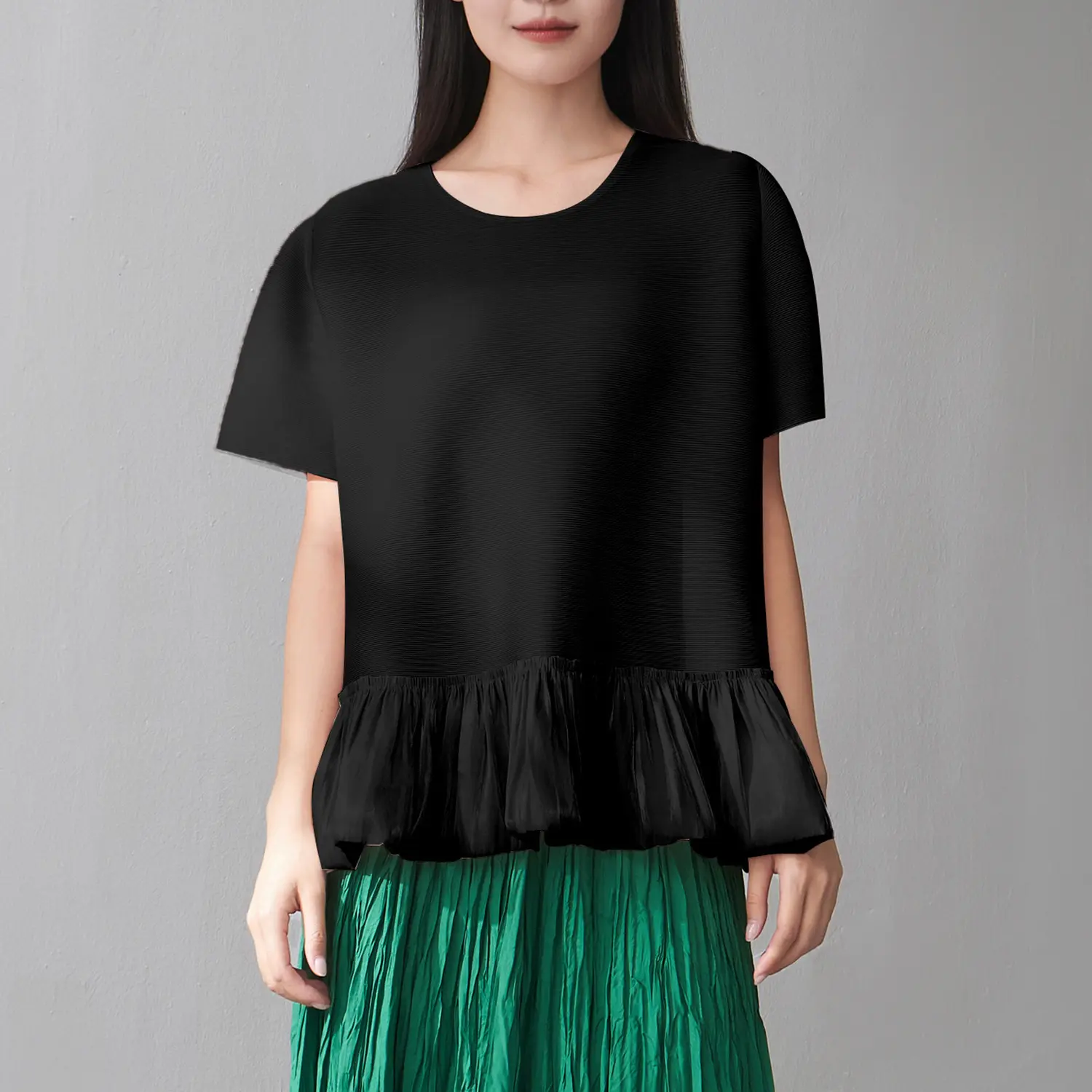 LANMREM Ruffles Hem Pleated T-shirt For Women 2025 Summer New Round Neck Short Sleeves Loose Shirt Female Casual Top 2DM1024