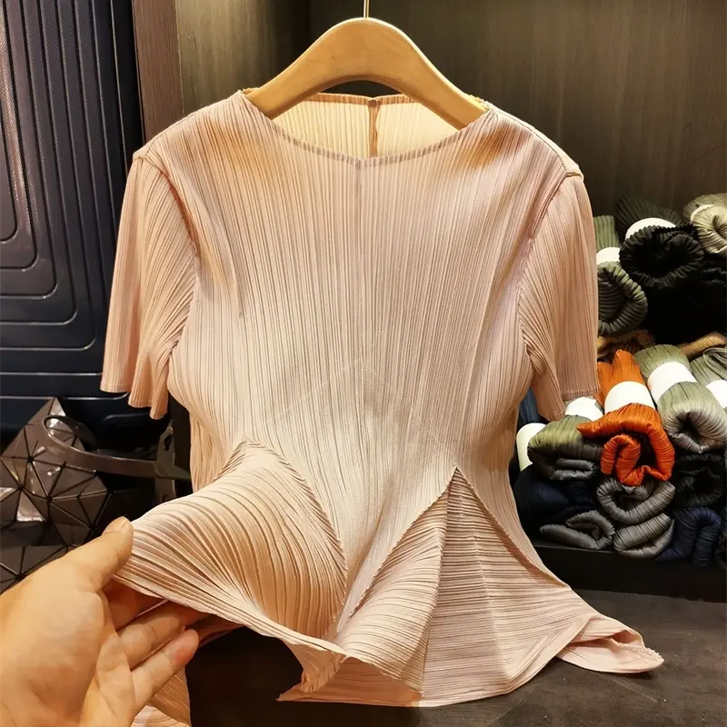 LANMREM Pleated Summer New Round Neck Short Sleeve Women's Top Elegant High-end Chic Irregular Pullover Elastic T-shirt 2DB4029
